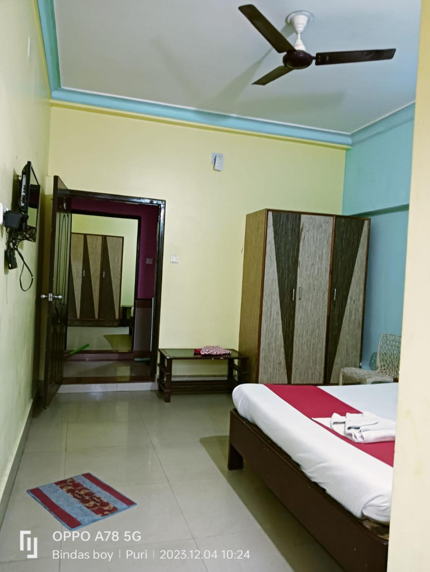 Hotel D2 Holiday Inn -Near Niladri Sea Beach - Puri - Official Verified Kültér fotó