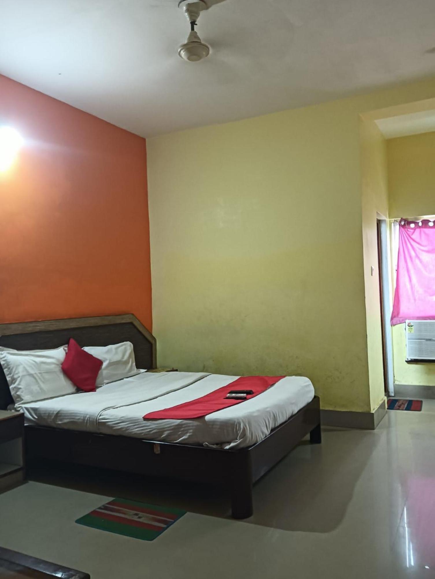 Hotel D2 Holiday Inn -Near Niladri Sea Beach - Puri - Official Verified Kültér fotó
