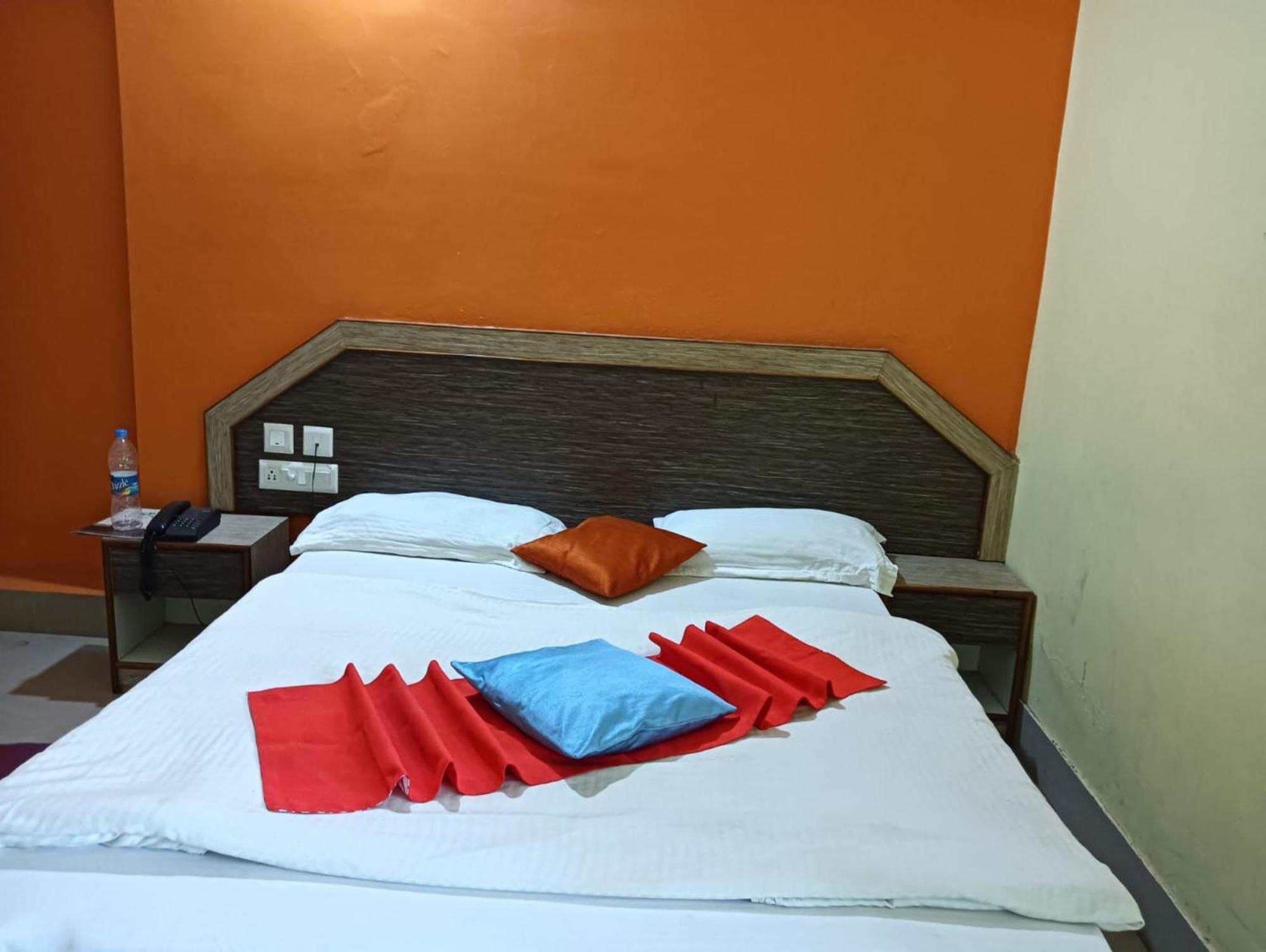 Hotel D2 Holiday Inn -Near Niladri Sea Beach - Puri - Official Verified Kültér fotó